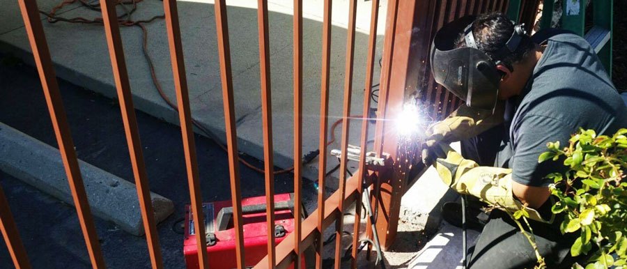 AUTOMATIC GATE INSTALLATION Commerce